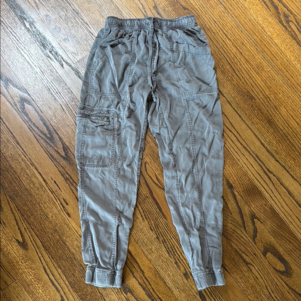B6 Nicole Miller Women’s XS Soft Charcoal Jogger Pants